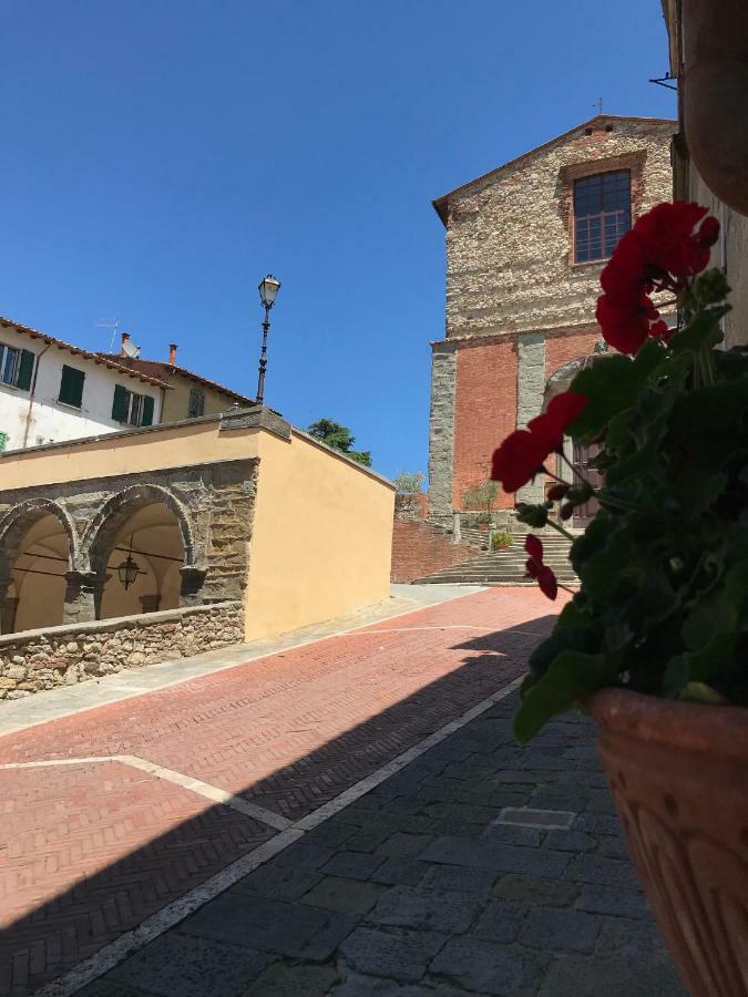 Casa Vacanza Lucignano Villa Bagian luar foto